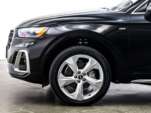 Used 2025 Audi Q5 2.0T Premium Plus w/ Premium Plus Package image 11