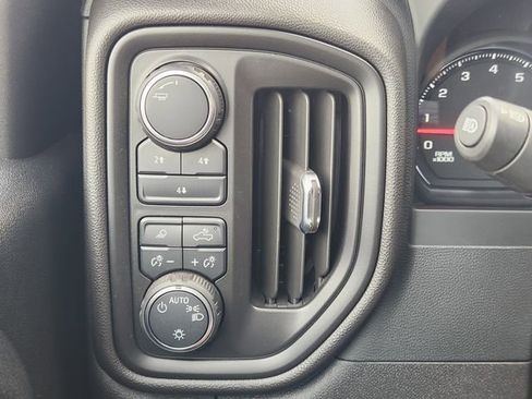 Used 2024 Chevrolet Silverado 2500 Custom w/ Custom Value Package AWD/4WD image 24