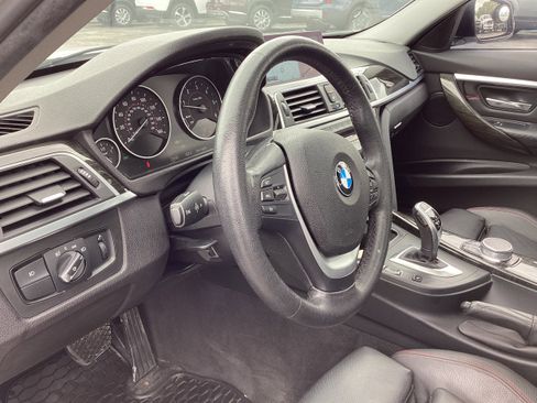 Used 2017 BMW 328d xDrive Sedan AWD/4WD image 11