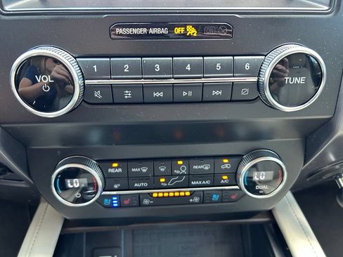 Used 2019 Ford Expedition Max Platinum AWD/4WD image 41