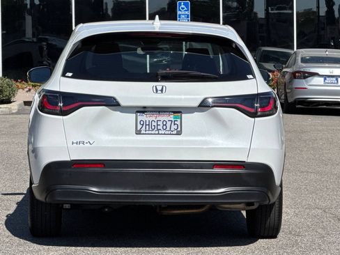 Certified 2024 Honda HR-V LX image 5
