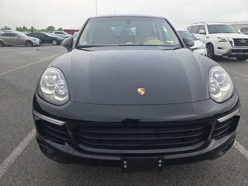 Used 2016 Porsche Cayenne AWD/4WD image 6
