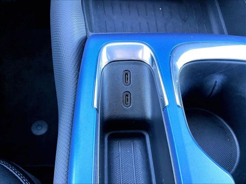 Used 2025 Chevrolet Equinox EV LT w/ Convenience Package image 27