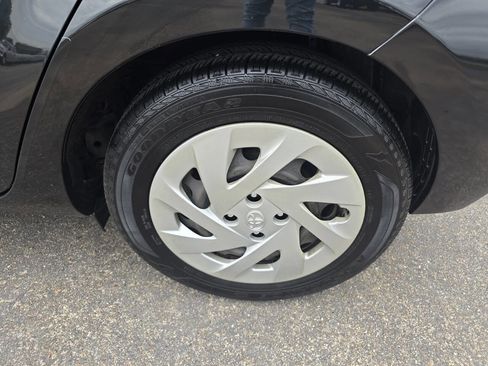 Used 2016 Toyota Prius C Two image 60