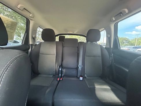 Used 2020 Nissan Pathfinder S FWD image 13