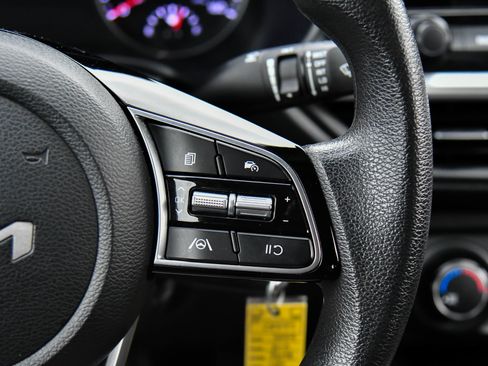 Used 2024 Kia Forte LXS image 25