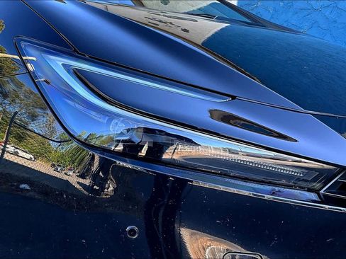 Used 2024 Toyota Prius XLE image 27