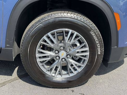 Used 2026 Chevrolet Traverse LT w/ Driver Confidence Package FWD image 28