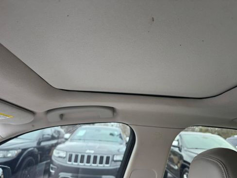 Used 2016 INFINITI Q50 Premium w/ 2.0T Premium Plus Package image 18