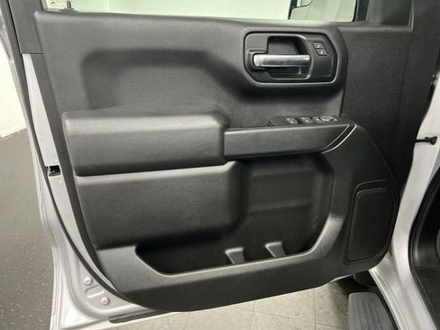 Used 2019 Chevrolet Silverado 1500 Custom Trail Boss w/ Custom Convenience Package AWD/4WD image 21