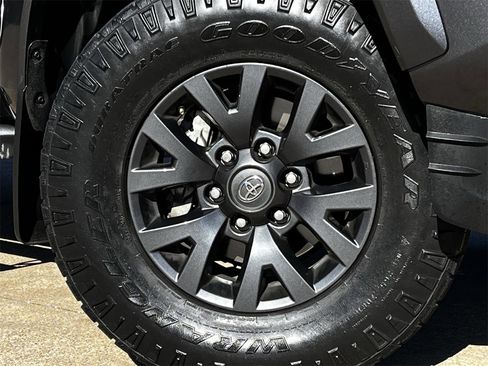 Used 2023 Toyota Tacoma SR5 image 28