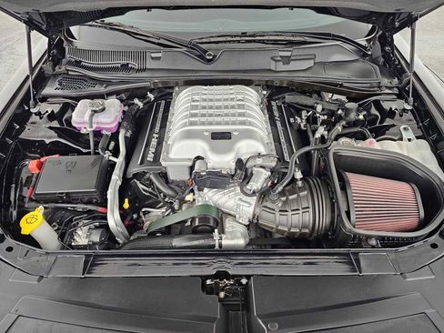 Used 2021 Dodge Challenger SRT Hellcat Redeye image 21