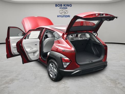New 2026 Hyundai Kona SE FWD image 23