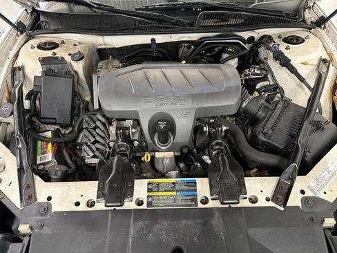 Used 2006 Buick LaCrosse CX FWD image 24