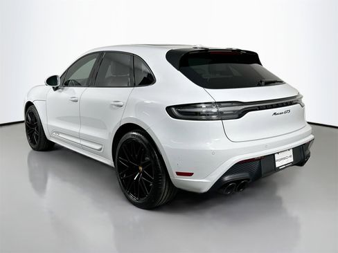 Certified 2022 Porsche Macan GTS image 3