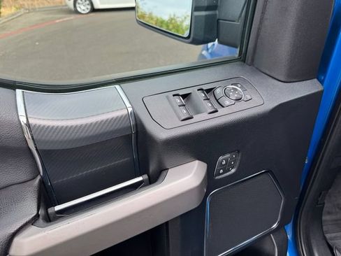Used 2019 Ford F150 Lariat w/ Equipment Group 502A Luxury AWD/4WD image 11