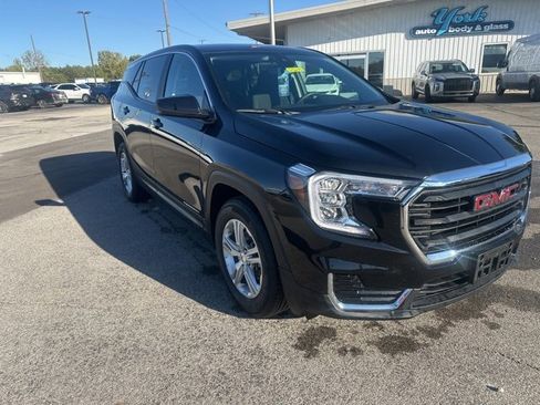 Used 2024 GMC Terrain SLE image 12