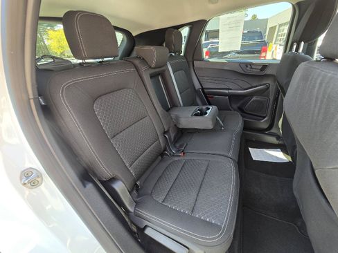 Used 2024 Ford Escape Active AWD/4WD image 12