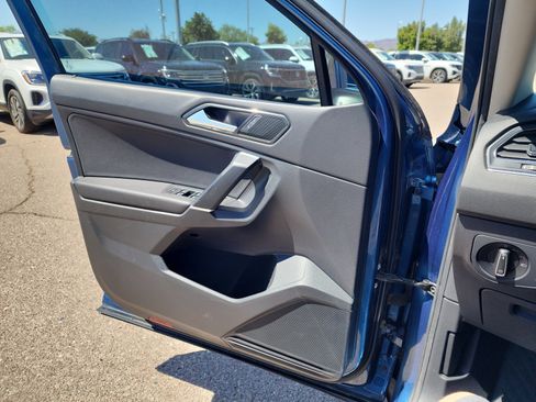 Used 2018 Volkswagen Tiguan SE image 13