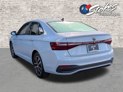 Certified 2026 Volkswagen Jetta SE FWD image 6