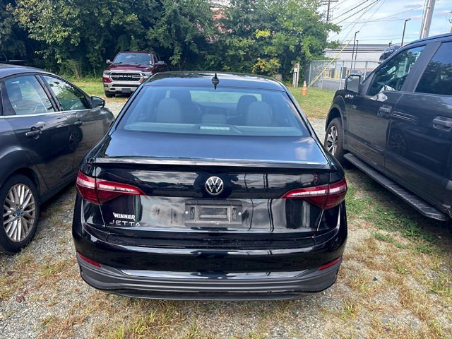 Used 2023 Volkswagen Jetta Sport FWD image 8