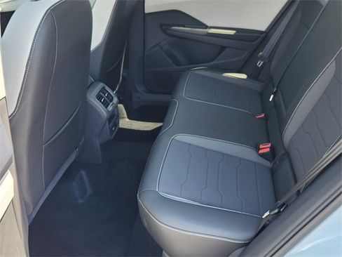 New 2025 Volkswagen Taos SE image 8