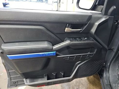 Used 2025 Toyota Tacoma TRD Off-Road image 13