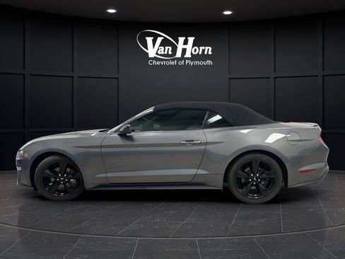 Used 2021 Ford Mustang Premium RWD image 4