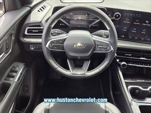 New 2026 Chevrolet Traverse LT FWD image 12