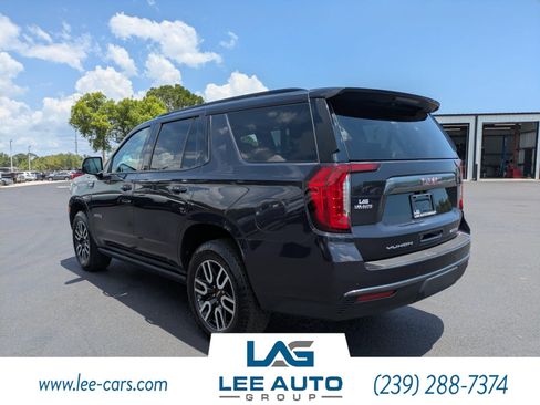 Used 2023 GMC Yukon AT4 w/ AT4 Premium Package AWD/4WD image 5