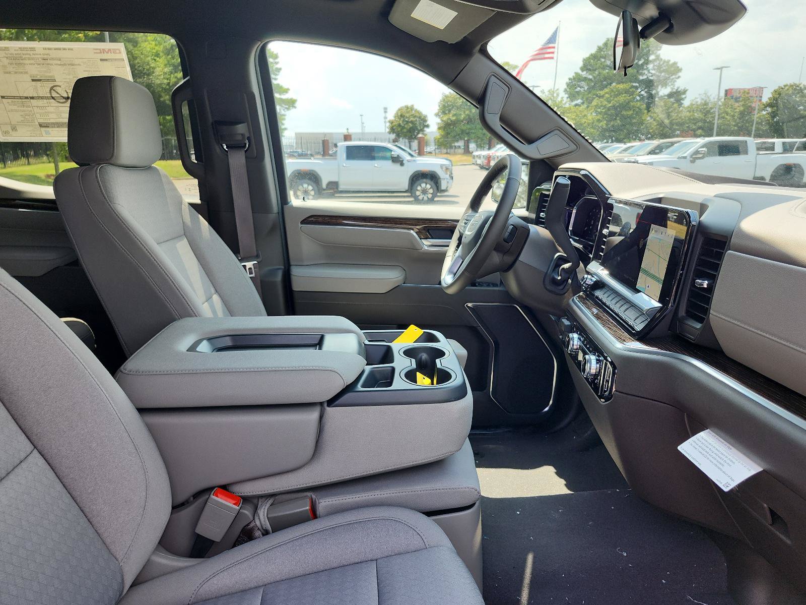 New 2026 GMC Sierra 1500 SLE AWD/4WD image 8