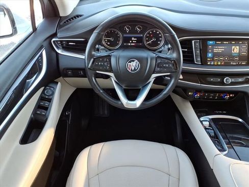 Used 2024 Buick Enclave Essence w/ Technology Package image 19