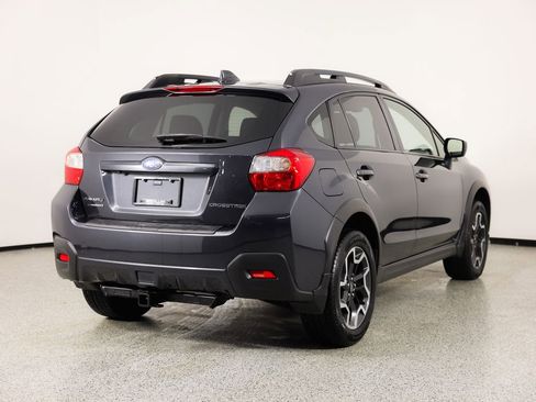 Used 2017 Subaru Crosstrek 2.0i Premium image 9