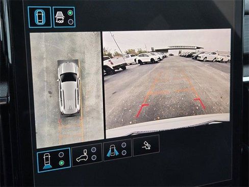 Used 2025 GMC Acadia Elevation image 21