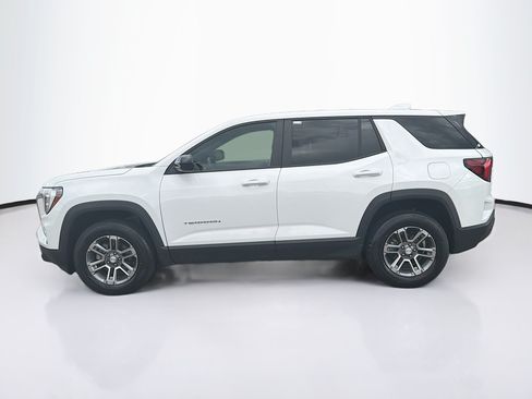 Used 2025 GMC Terrain Elevation AWD/4WD image 4