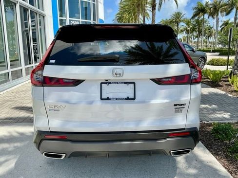 Certified 2025 Honda CR-V Sport Touring image 5