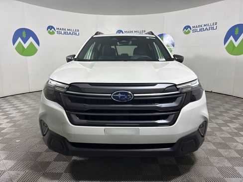 Used 2025 Subaru Forester Premium w/ Convenience Package #2 AWD/4WD image 2
