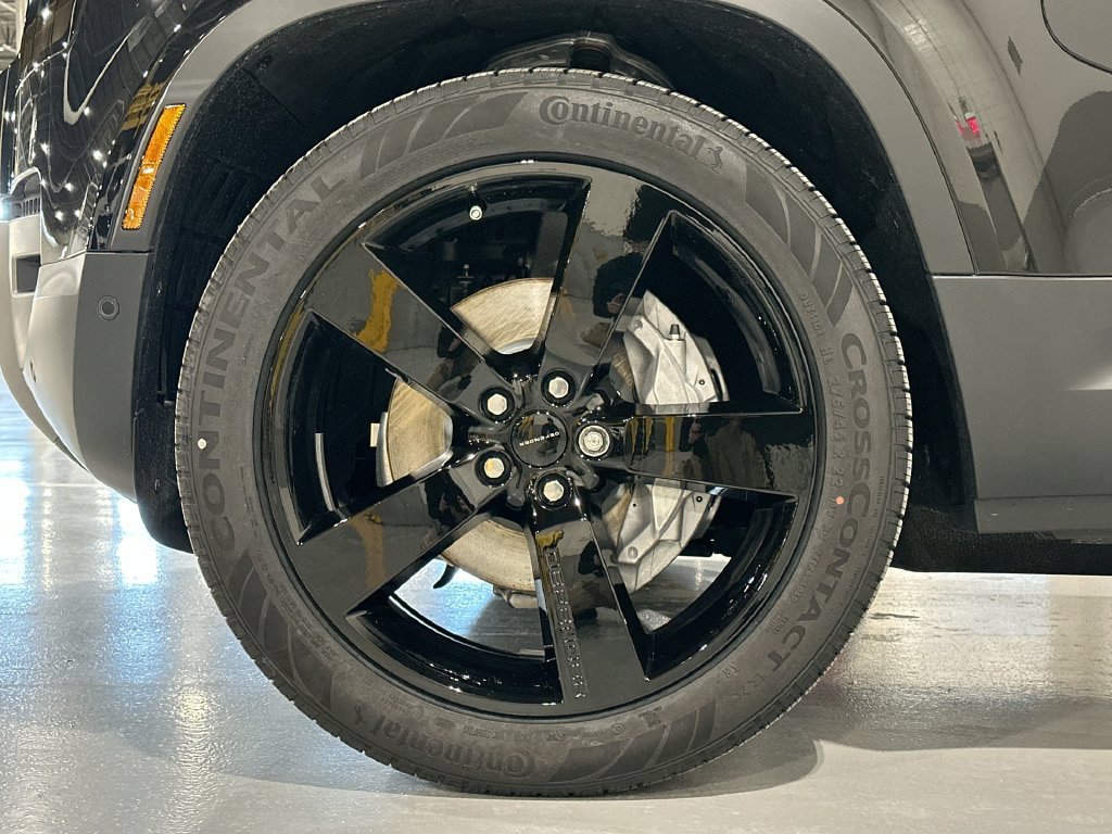 New 2026 Land Rover Defender 130 S AWD/4WD image 5