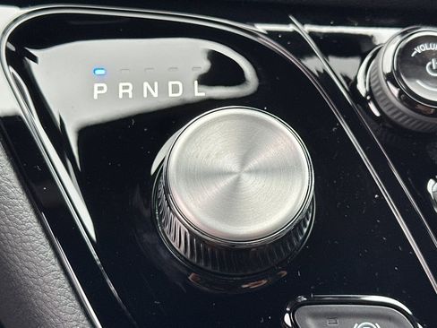 New 2026 Chrysler Pacifica Select image 27