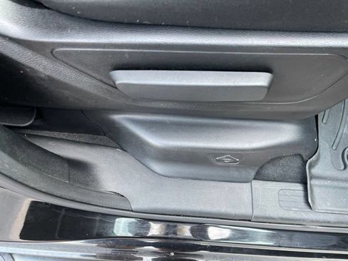 Used 2019 RAM 1500 Big Horn AWD/4WD image 48