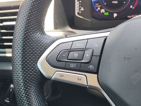 Used 2022 Volkswagen Atlas SEL R-Line AWD/4WD image 31