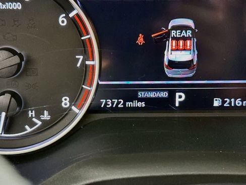 Used 2024 Nissan Rogue SV FWD image 19