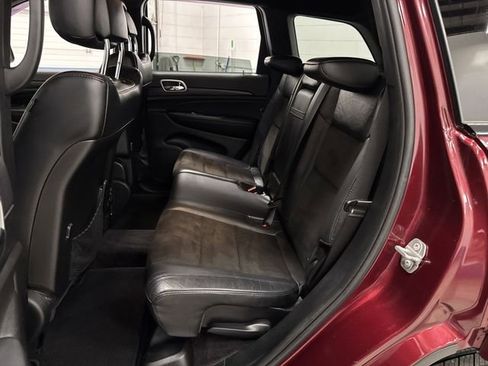 Used 2019 Jeep Grand Cherokee Altitude image 28