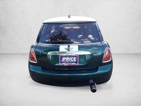 Used 2010 MINI Cooper Hardtop FWD image 3