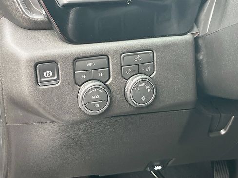 Used 2026 Chevrolet Silverado 1500 LT AWD/4WD image 10