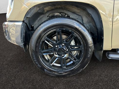 Used 2019 Toyota Tundra SR5 w/ SR5 Upgrade Package image 14