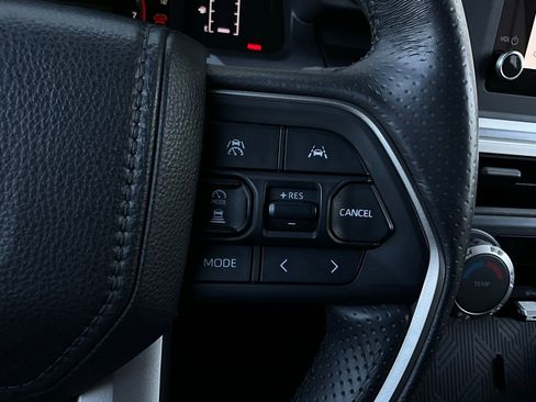 Used 2025 Toyota 4Runner SR5 image 33