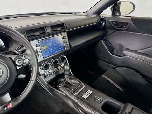 Used 2024 Toyota GR86 Premium image 22