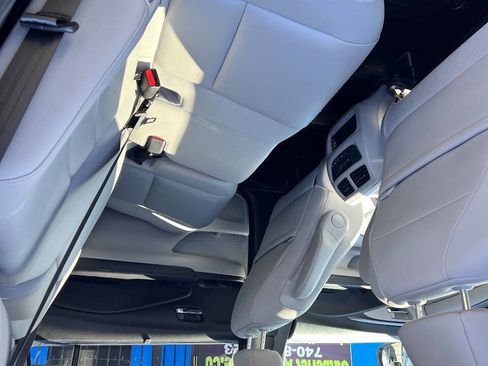 Used 2021 Honda Pilot EX-L image 2