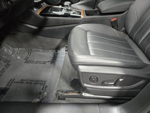 Used 2023 Audi Q5 2.0T Premium Plus image 12